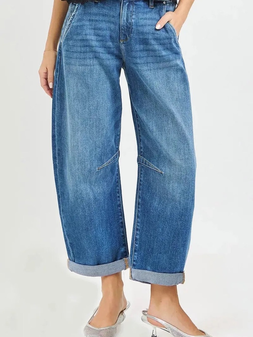 Risen Cropped Slouchy Cropped
Barrel Jeans NWT Sz 27 boho chic Baggy minimalist - Picture 6 of 16
